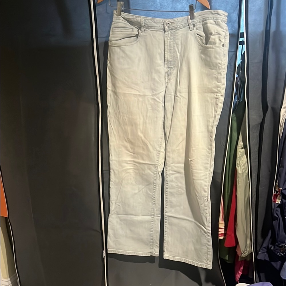 Chico's Cream Straight Leg Jeans